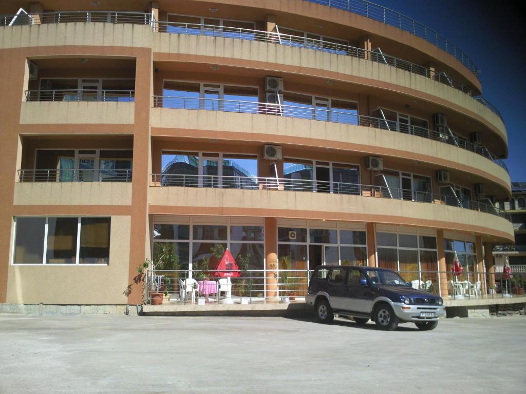 Hotel Venecia Primorsko Eksteriør bilde
