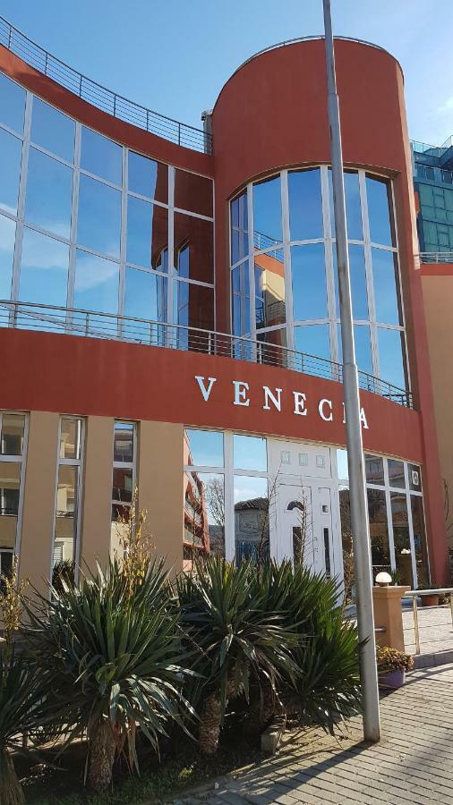 Hotel Venecia Primorsko Eksteriør bilde